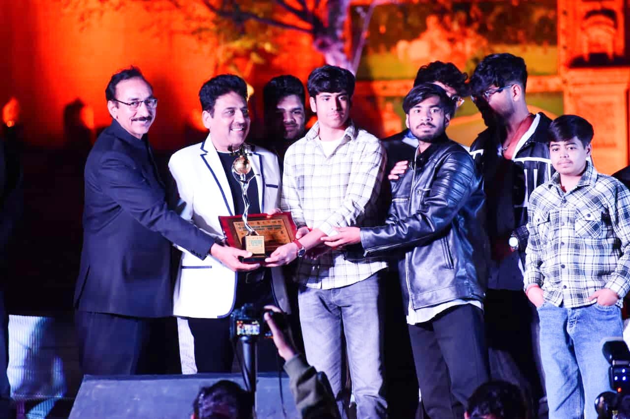 RIFF 2026 में WHAT ARE WE का जलवा, पूर्णिमा यूनिवर्सिटी के छात्रों ने जीता स्पेशल ज्यूरी अवार्ड