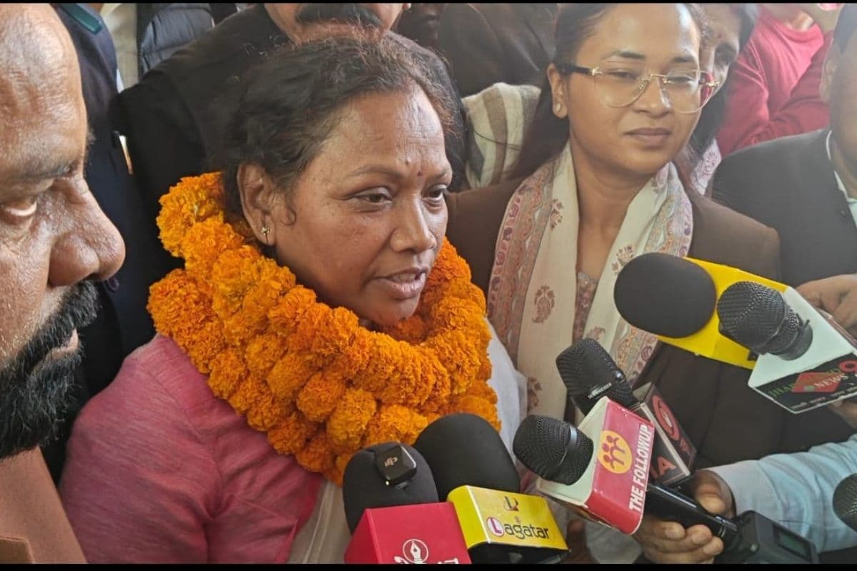 Ranchi Mayor Election: रमा खलखो ने किया नॉमिनेशन, उपलब्धियां गिनाकर मांगा वोट