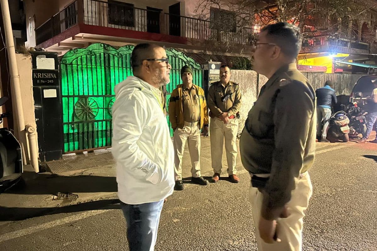 Ranchi News: कडरू न्यू एजी कॉलोनी में युवक ने फांसी लगाकर दी जान, मां और बहन ने खाया जहर