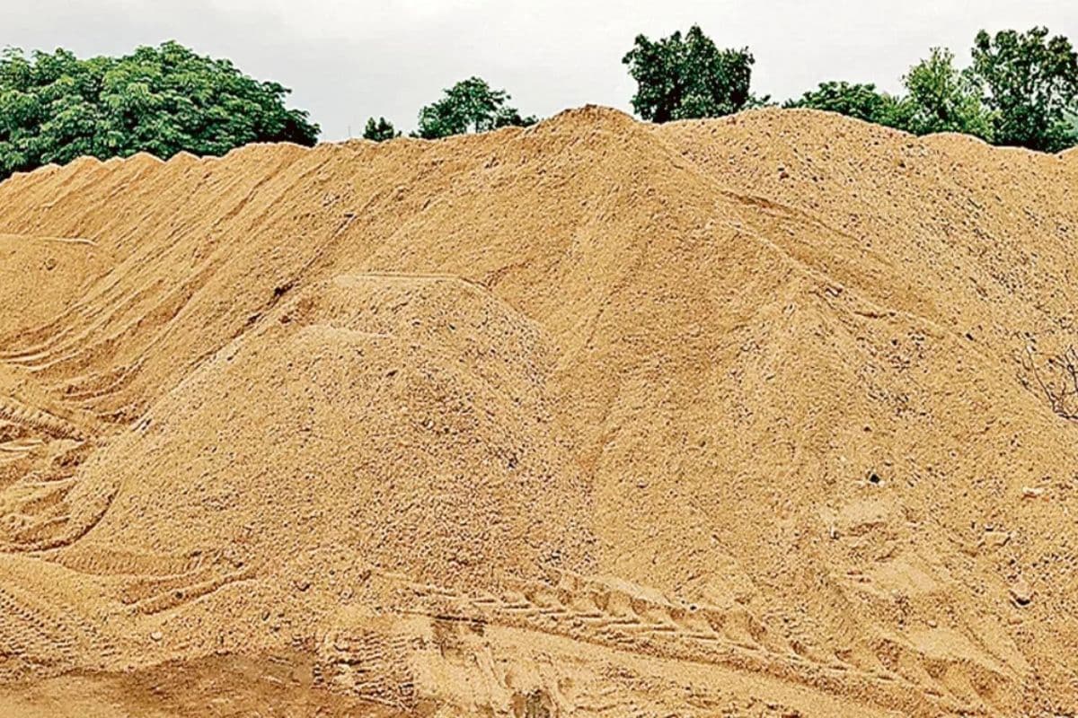 बालू घाट के ठेकेदारों को अल्टीमेटम, इस काम के लिए मिला 15 मार्च तक का वक्त