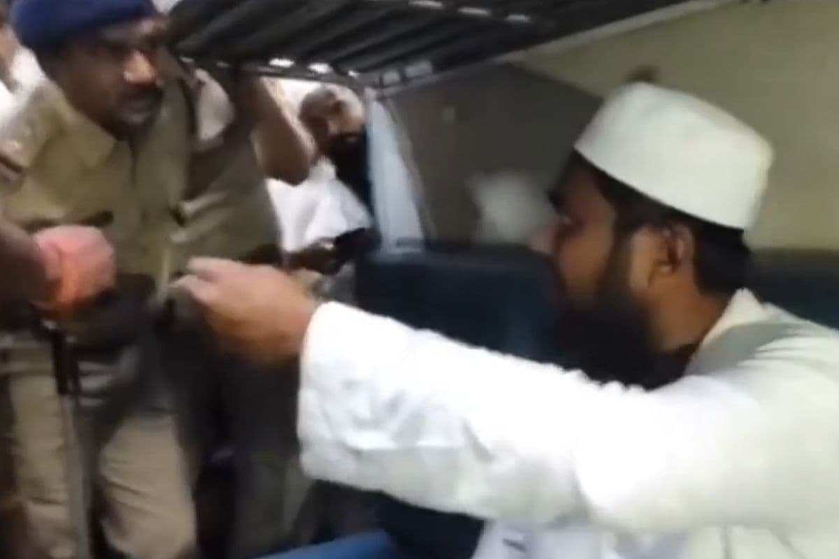 शिरडी एक्सप्रेस में दाढ़ी और टोपी की वजह से शख्स की पिटाई! सोशल मीडिया पर बवाल