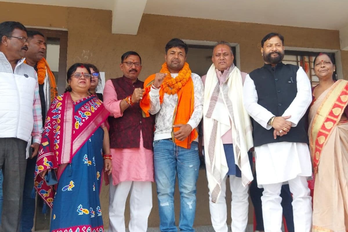 Saraikela: नगर पंचायत अध्यक्ष प्रत्याशी सुमित चौधरी को BJP का समर्थन, 4 फरवरी को करेंगे नॉमिनेशन