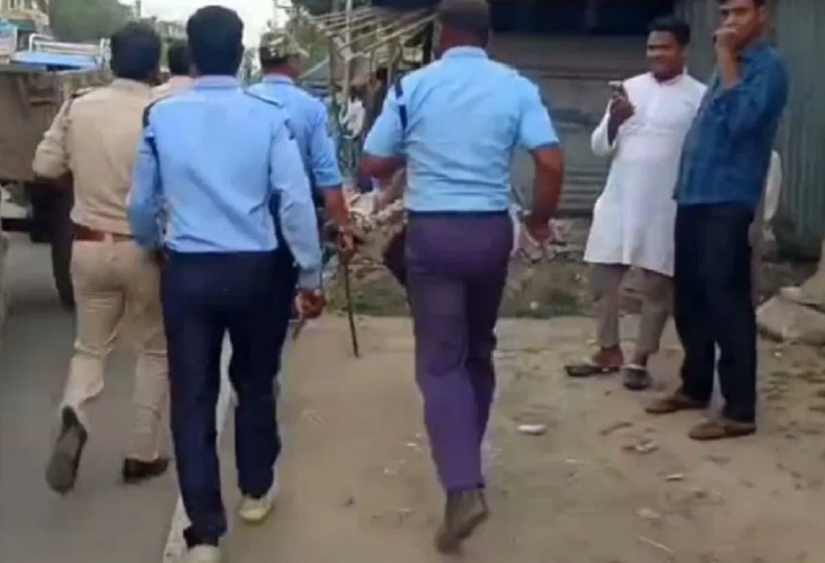 सिद्दीकुल्ला चौधरी को टिकट मिलते ही मोंटेश्वर में हुए बम धमाके, आपस में भिड़े तृणमूल कार्यकर्ता