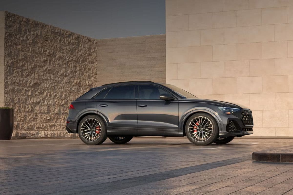 ₹1.78 करोड़ की Audi SQ8 लॉन्च, 4 सेकंड में पकड़ती है 100 km/h की रफ्तार