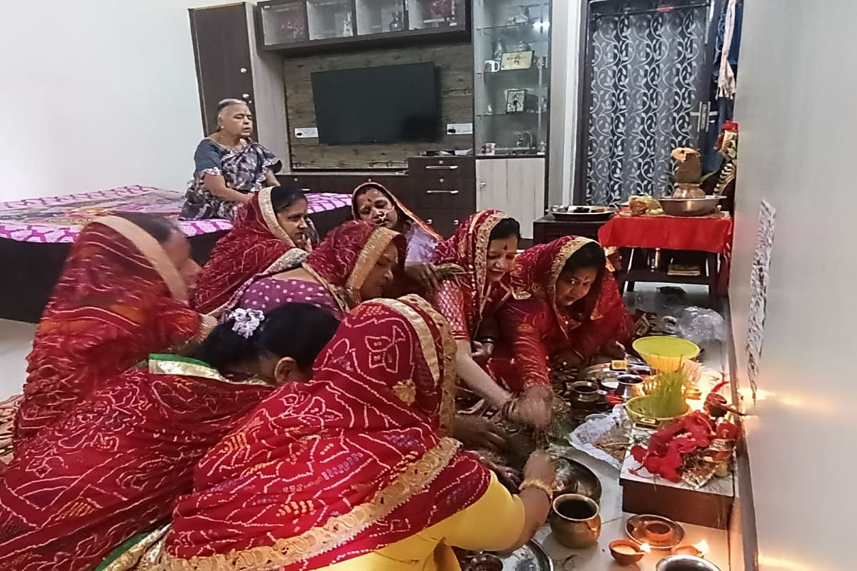 नोवामुंडी में धूमधाम से मनाया गया गणगौर पर्व, आस्था के रंग में डूबा मारवाड़ी समाज