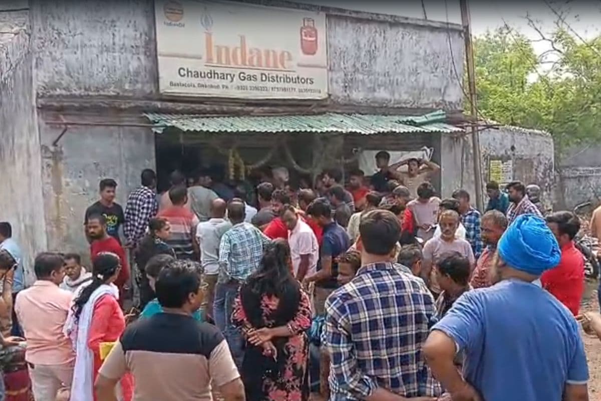 Dhanbad: वैश्विक संकट के बीच मुनाफाखोरी पर होगी सख्त कार्रवाई, SSP ने दी कड़ी चेतावनी