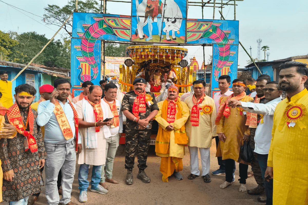 रामगढ़ के गिद्दी में नौ दिवसीय महायज्ञ शुरू, रैलीगढ़ा से निकाली गई कलश यात्रा