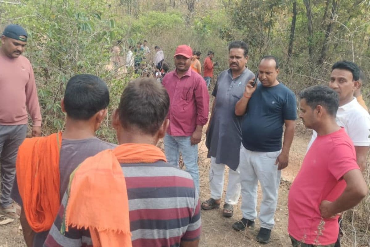 Giridih: जंगल में महुआ चुनने गये वृद्ध को हाथी ने कुचलकर मार डाला, दहशत में पूरा गांव