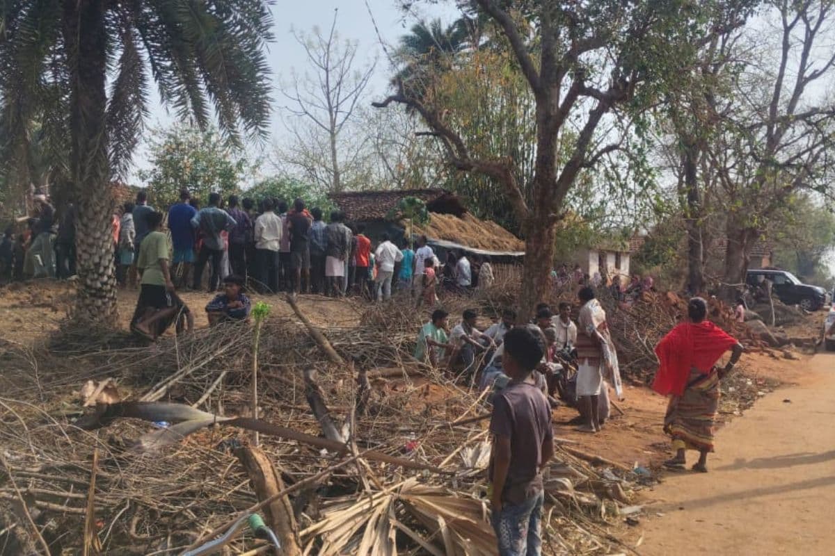 गोड्डा में अंधविश्वास का खूनी खेल: डायन बिसाही के शक में मां-बाप और 13 साल के मासूम को कुल्हाड़ी से काटा