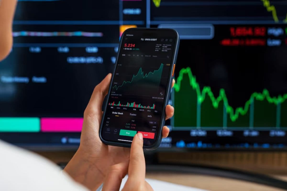 बाजार की सुस्ती के बीच इस शराब कंपनी के शेयर में आई तेजी, नए मैनेजमेंट के एलान से निवेशक गदगद