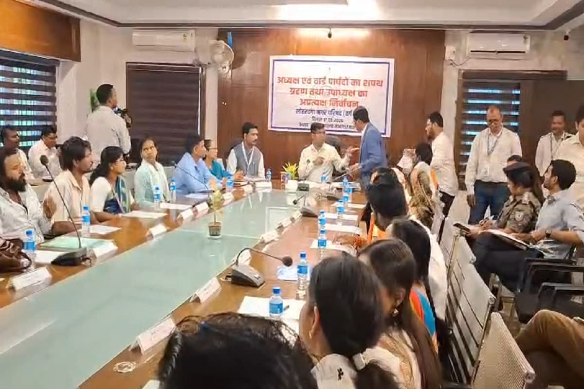 लोहरदगा नगर परिषद के निर्विरोध उपाध्यक्ष बने अब्दुल कादिर, वार्ड पार्षदों ने जताया भरोसा