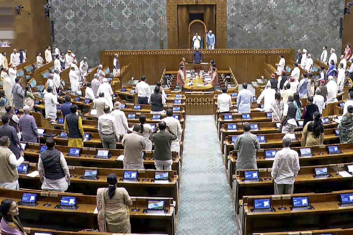 संसद : विदेश मंत्री के बयान के बीच लोकसभा में जोरदार हंगामा