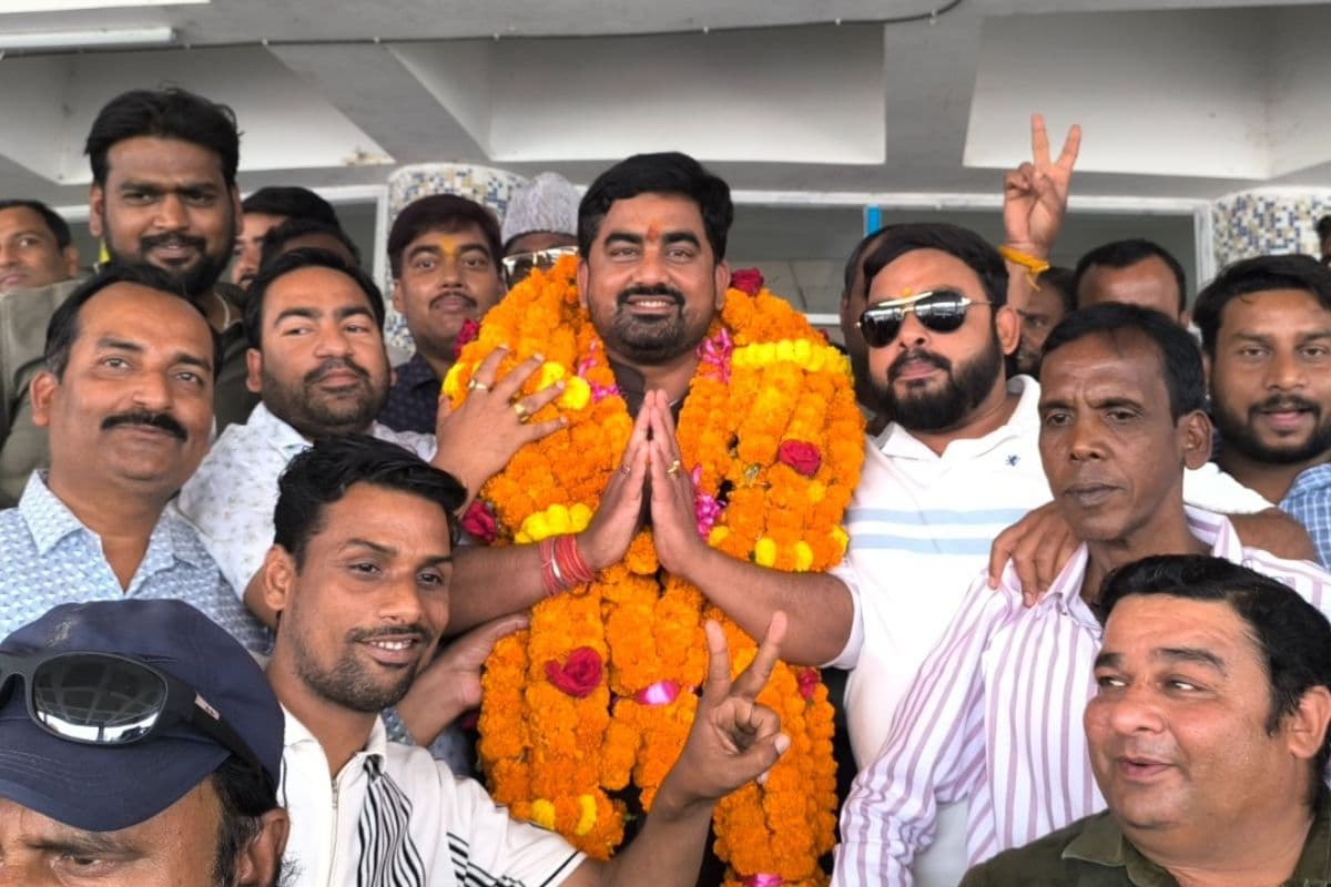 Giridih: सुमित कुमार को मिला सभी वार्ड पार्षदों का समर्थन, निर्विरोध बने डिप्टी मेयर