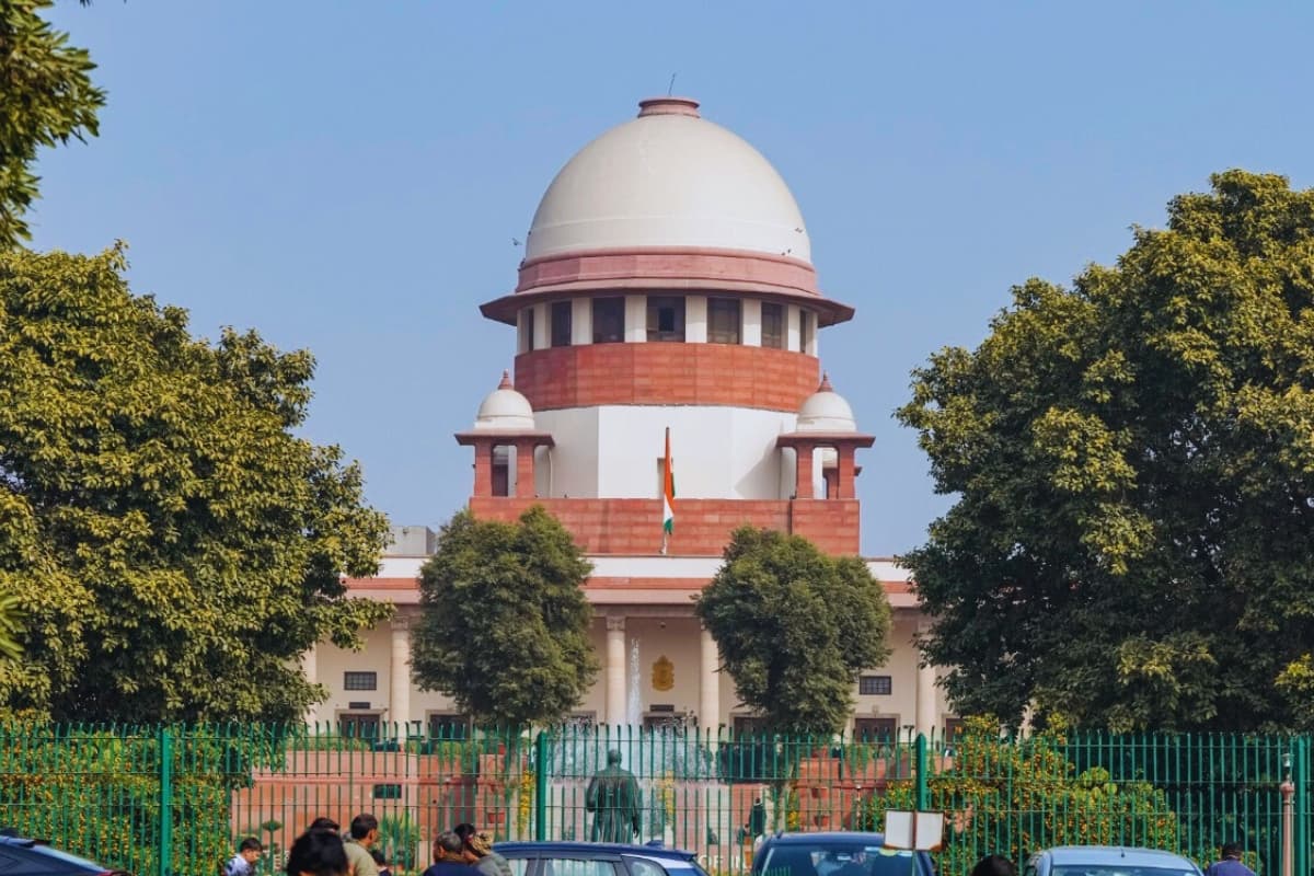 ‘…तो महिलाओं कोई नौकरी नहीं देगा’, सुप्रीम कोर्ट ने पीरियड्स लीव पर खारिज की याचिका 