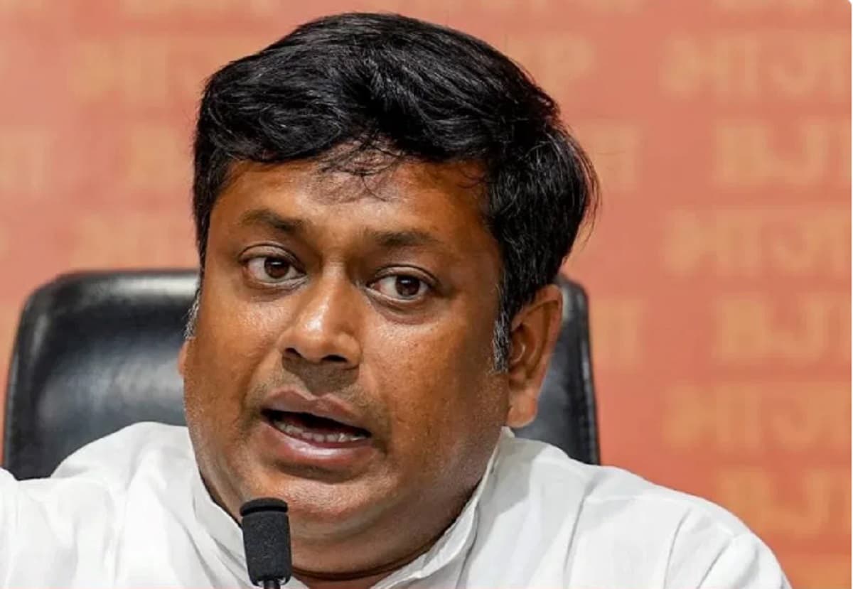 आप ईमानदारी से काम करें, बाकी हम संभाल लेंगे, बंगाल पुलिस को सुकान्त मजूमदार का सुझाव