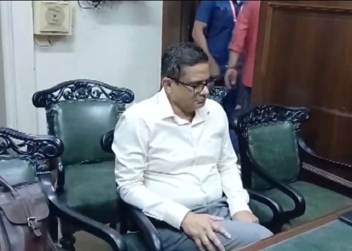 तृणमूल उम्मीदवार राजीव कुमार ने राज्यसभा के लिए भरा पर्चा, पूर्व नौकरशाह का रहा है राजनीति से गहरा रिश्ता