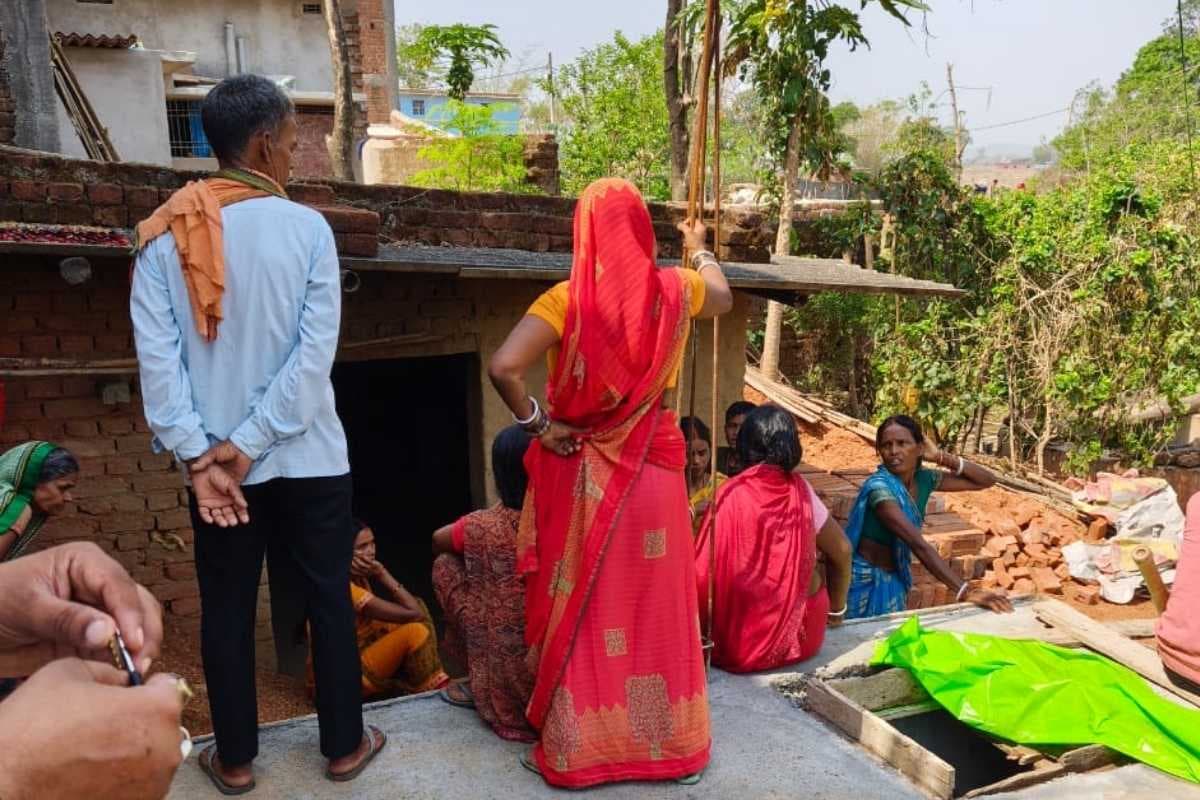 बोकारो में संदिग्ध हालत में मिला महिला का शव, पति पर हत्या का आरोप