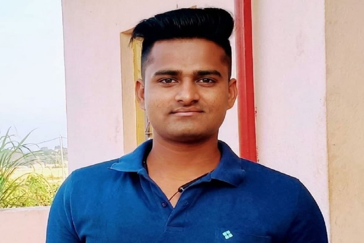 चतरा के गिद्धौर में सड़क हादसे में स्वास्थ्य विभाग के कर्मचारी की मौत, परिजनों का बुरा हाल