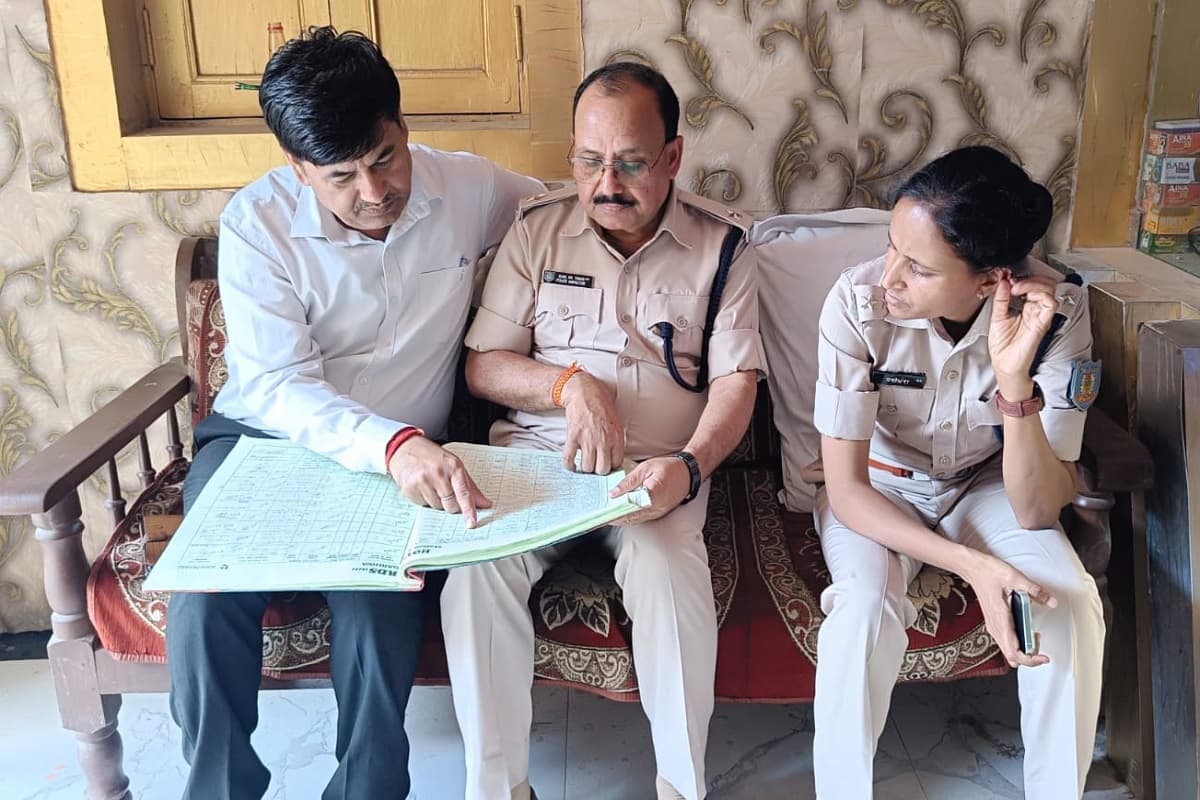 गढ़वा में जिस्मफरोशी के धंधे का भंडाफोड़: तीन नामचीन होटल सील, मैनेजर गिरफ्तार