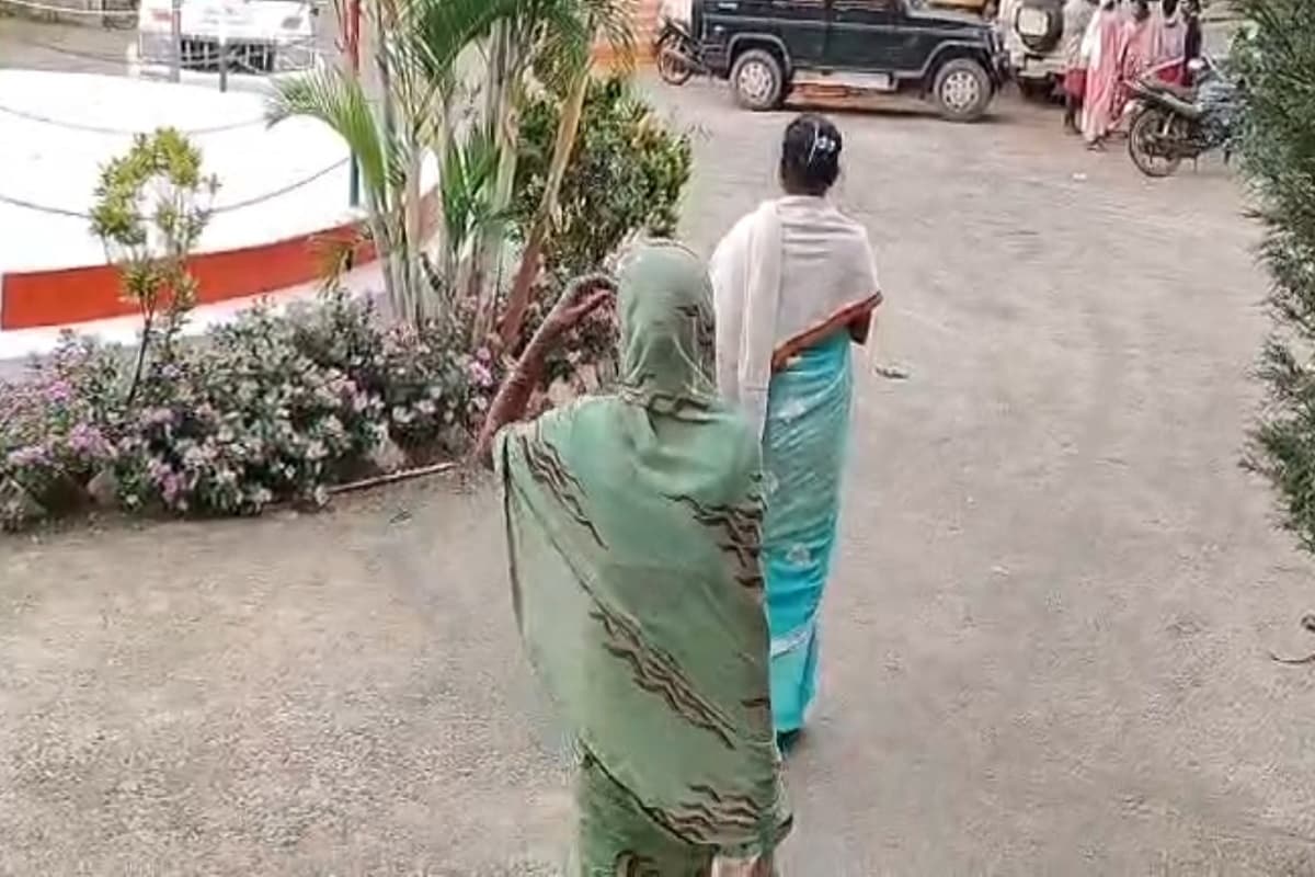 पति करने जा रहा था चौथी शादी, गुमला थाने पहुंची तीसरी पत्नी