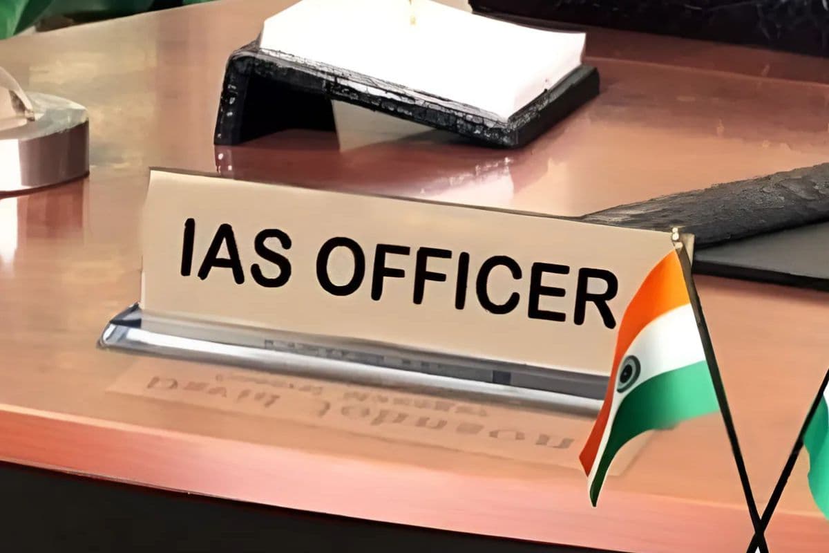 बिहार में बड़ा प्रशासनिक फेरबदल, 11 अधिकारियों का तबादला, 18 की नई जिम्मेदारी तय