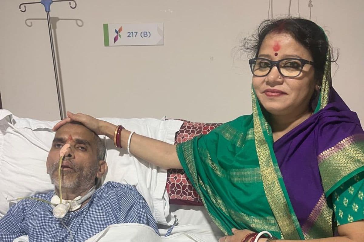 कोरोना काल से लड़ रहे थे जिंदगी की जंग, अब पूर्व विधायक इंद्रजीत महतो लौटेंगे घर! पत्नी बोलीं- स्वास्थ्य में है सुधार