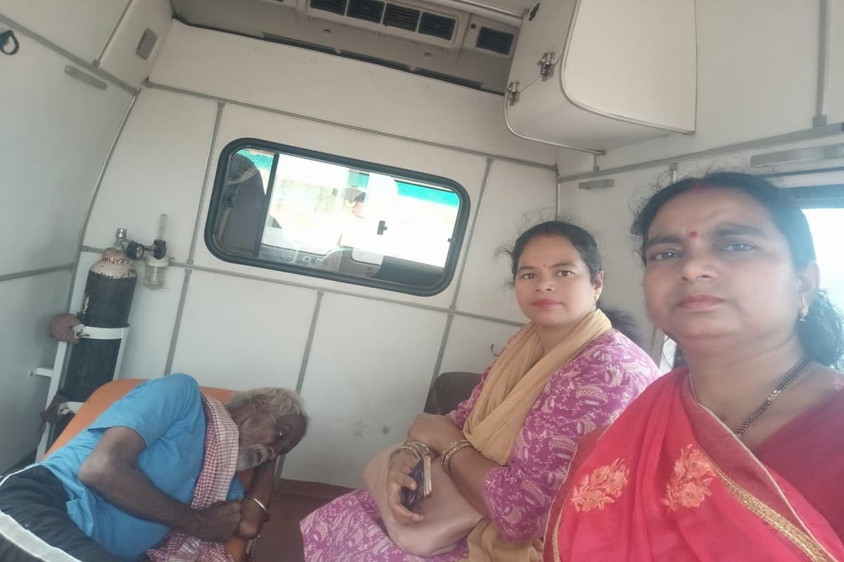 नोवामुंडी में बेसहारा बुजुर्ग को मिला सहारा, डालसा की पहल से पहुंचे ओल्ड एज होम