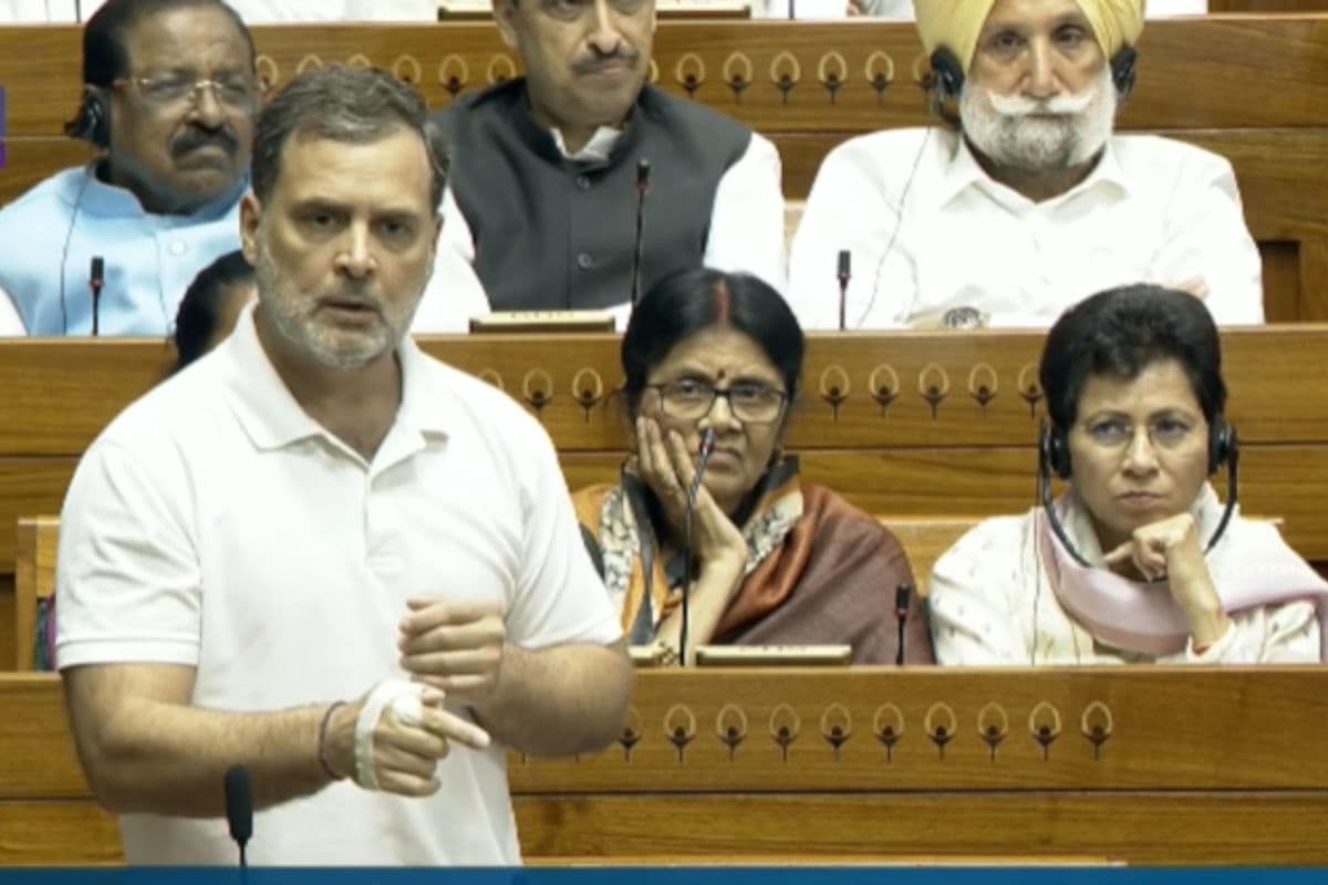 महिला आरक्षण बिल: लोकसभा में बरसे राहुल गांधी, कहा- भारत का चुनावी नक्शा बदलने की कोशिश