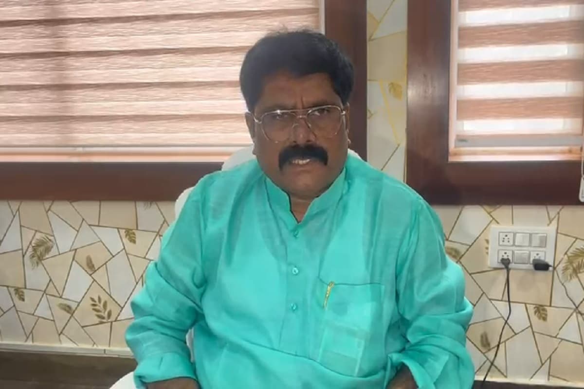 जनता के कामों में लापरवाही बर्दाश्त नहीं, मंत्री योगेंद्र प्रसाद ने अधिकारियों को दिए सख्त निर्देश