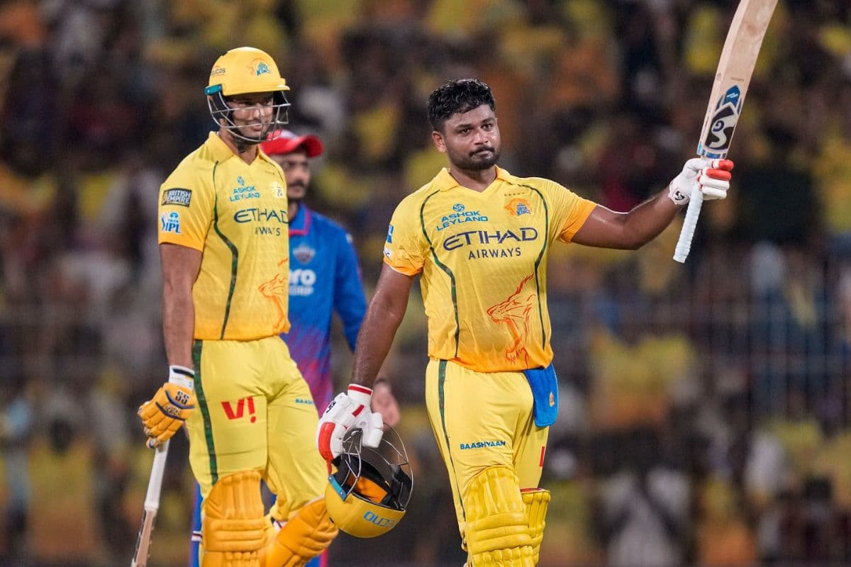 CSK vs DC: संजू सैमसन का धमाल, दिल्ली के खिलाफ 52  गेंदों में ठोक दिया तूफानी शतक