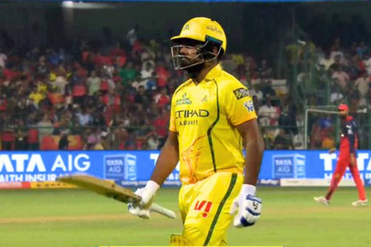 संजू सैमसन का फ्लॉप शो जारी, उठे सवाल, कोच फ्लेमिंग और डुप्लेसी ने ऐसे किया बचाव