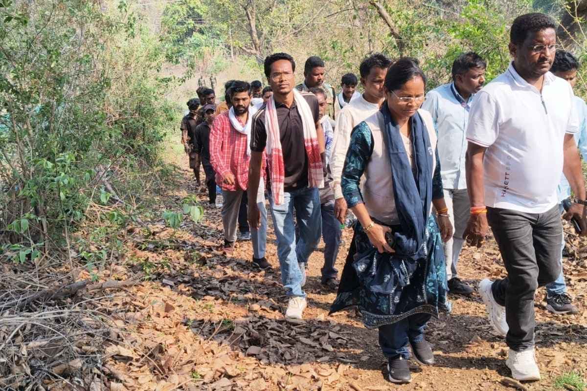 सड़क, पानी, बिजली, शिक्षा जैसी बुनिायदी सुविधाओं से वंचित है कुचाई के अतरा गांव के छह टोला के ग्रामीण