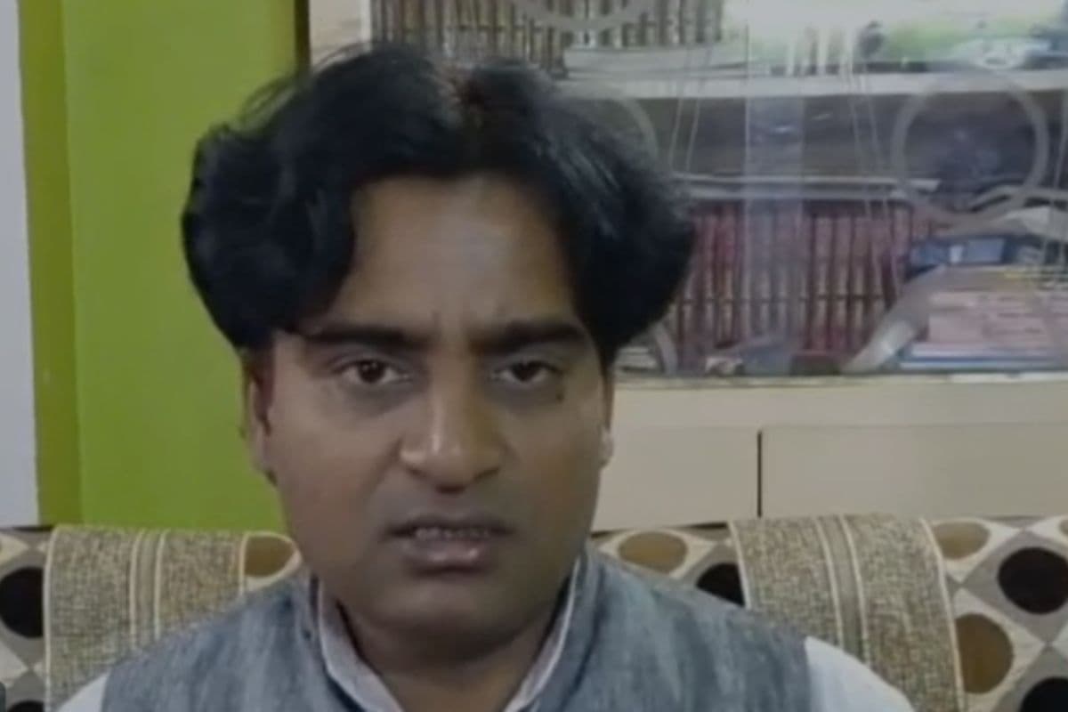 धनबाद पहुंचे शहीद चंद्रशेखर आजाद के पोते, युवाओं को दिया राष्ट्रभक्ति का संदेश