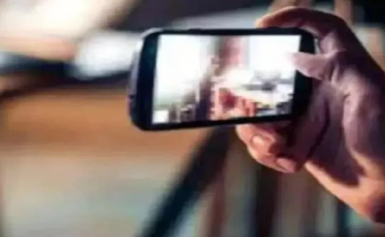 बंगाल में डेटिंग ऐप गिरोह के चार सदस्य गिरफ्तार, फर्जी प्रोफाइल बनाकर 2 करोड़ की ठगी