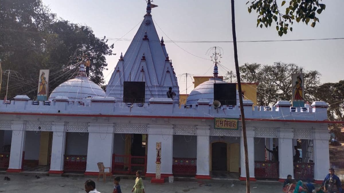 अररिया में जहां सदियों से जल रही है शिवभक्ति की अलख, नेपाल से भी आते हैं श्रद्धालु