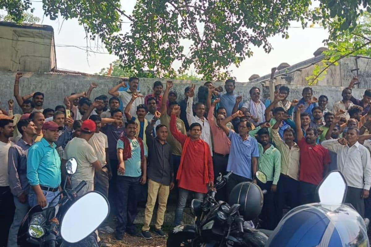धनबाद : टाटा स्टील के भेलाटांड कोलियरी में ठेका मजदूरों की अनिश्चितकालीन हड़ताल, उत्पादन ठप