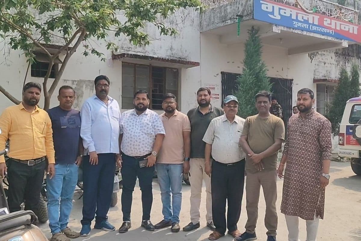 गुमला में बढ़ते अपराध और नशे के कारोबार पर चेंबर ने जतायी चिंता, पुलिस से सख्त कार्रवाई की मांग