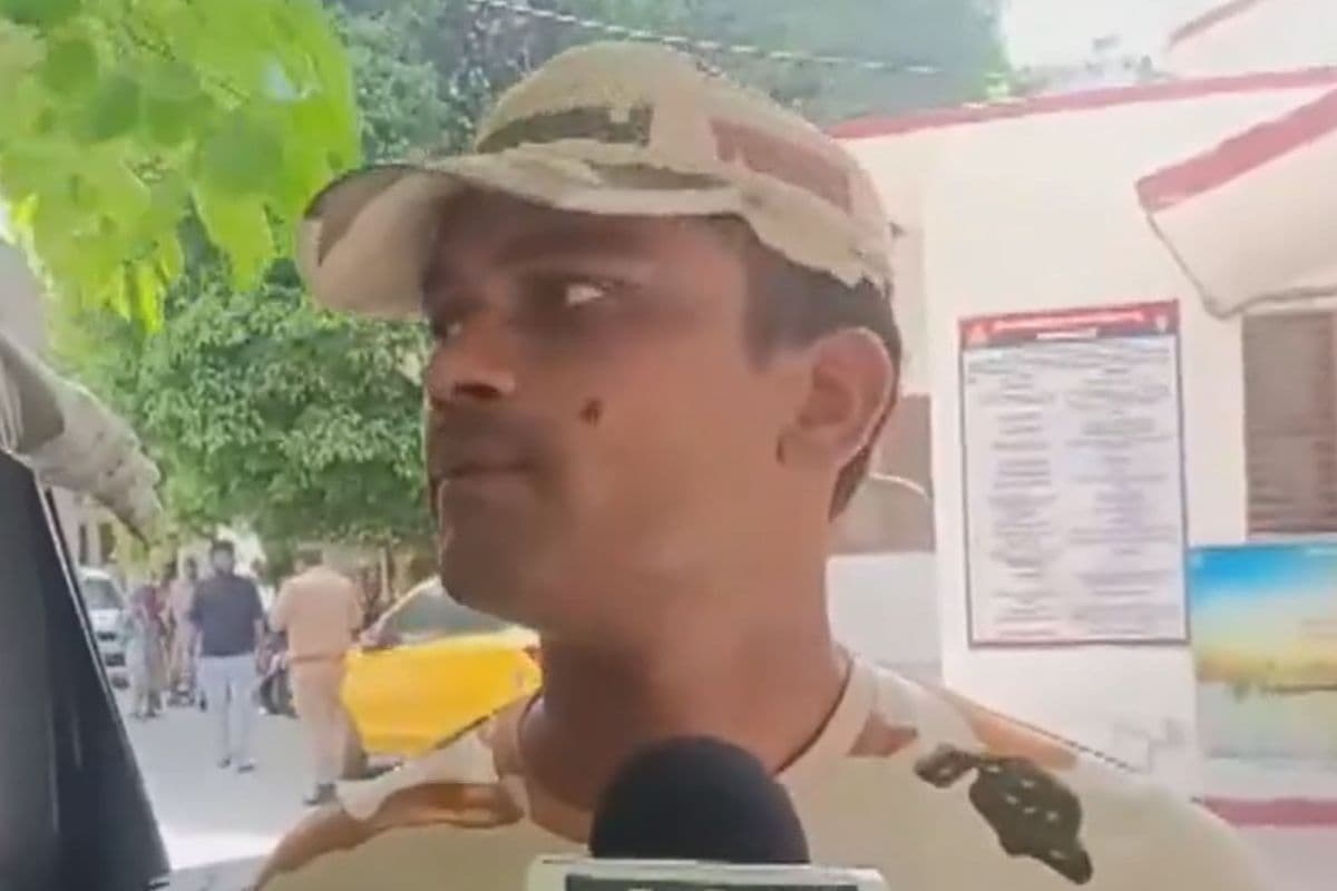 मां का कटा हाथ लेकर पुलिस कमिश्नर के ऑफिस पहुंचा ITBP का जवान, कहा-मुझे इंसाफ चाहिए