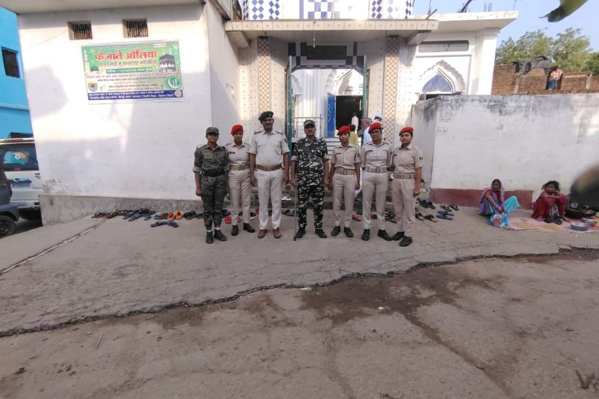 तरारी में बकरीद पर सुरक्षा के कड़े इंतजाम के बीच नमाजियों ने मांगी अमन-चैन की दुआ