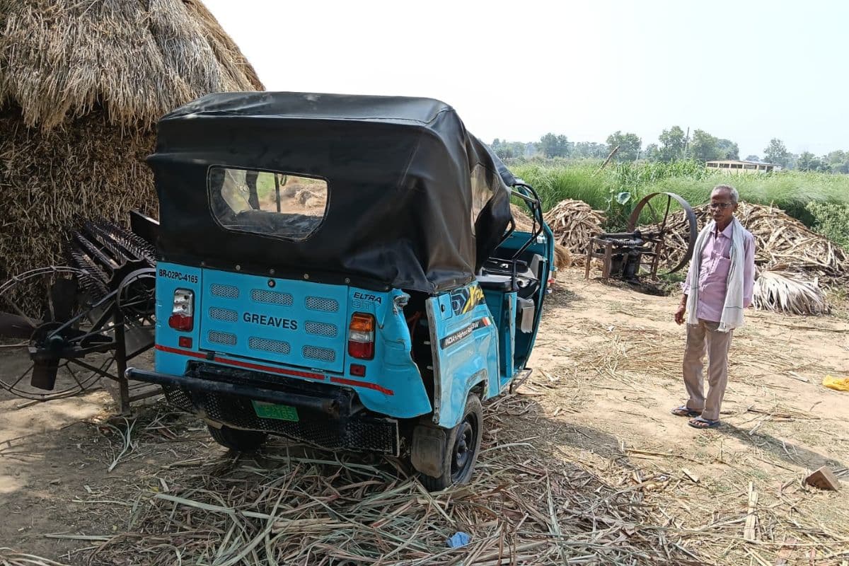 राजगीर से लौट रहे श्रद्धालुओं से भरा ऑटो ट्रक से टकराया, गया में भीषण हादसा, एक दर्जन लोग घायल