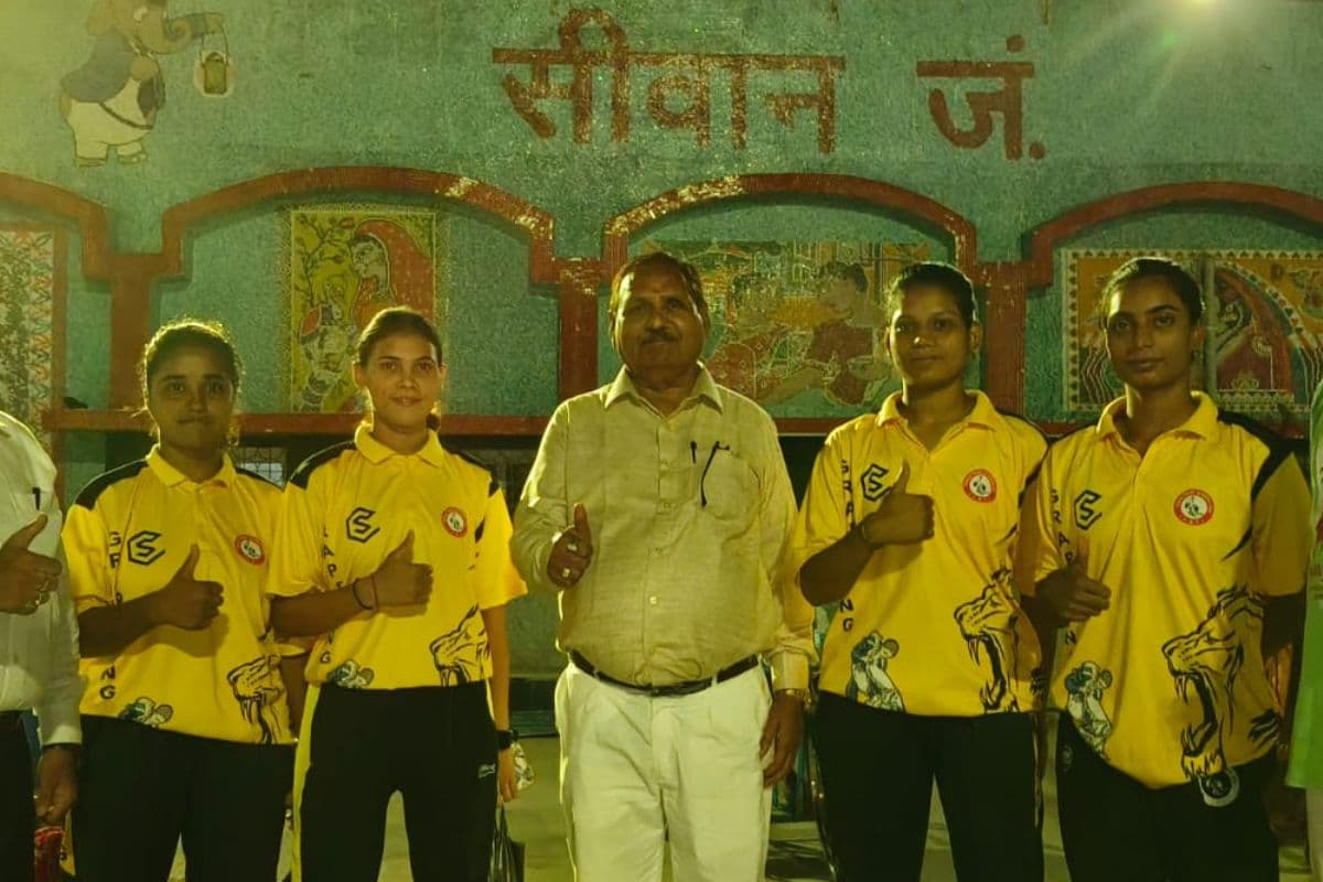 सीवान की बेटियां राष्ट्रीय ग्रैपलिंग चैंपियनशिप में दिखाएंगी दम, असम में बिहार के लिए जीतेंगी पदक