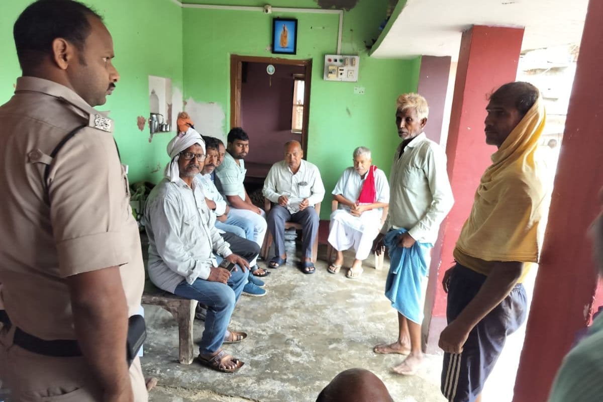 सीवान में जमीन विवाद में दो लोगों की मौत, पीड़ित परिवार से मिले भाकपा माले के नेता, जानिए पूरा मामला