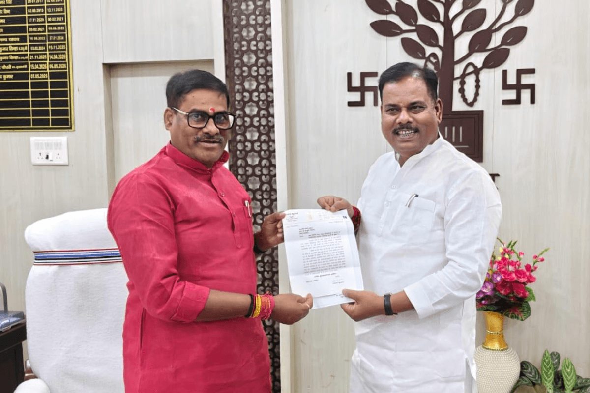 Begusarai News: हरिगिरिधाम मेले को मिलेगा महोत्सव का दर्जा, सांस्कृतिक रंग से सजेगा धाम, मंत्री ने शुरू की पहल