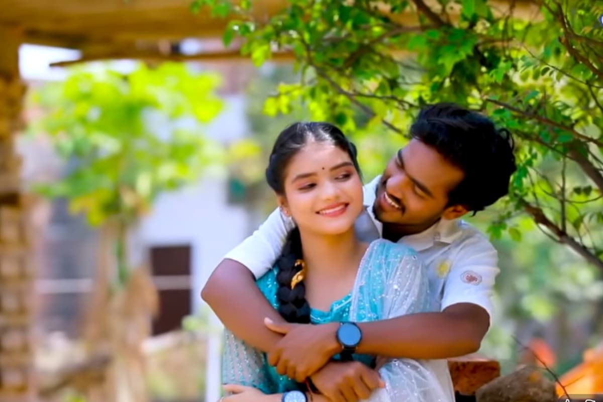 Bhojpuri Sad Song: भोजपुरी सैड सॉन्ग ‘कटा जईब ट्रेन से’ रिलीज, रेखा रागिनी की आवाज ने बढ़ाई दीवानगी
