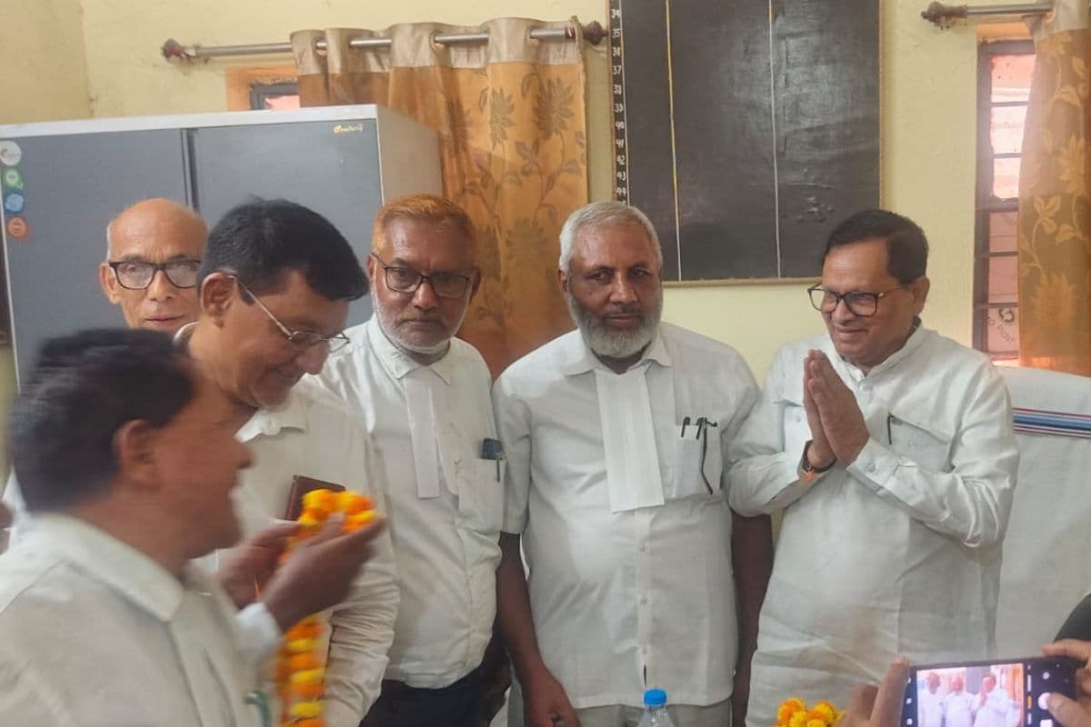 विधान परिषद सभापति पहुंचे गया, शेरघाटी बार एसोसिएशन को हर संभव मदद का दिया भरोसा