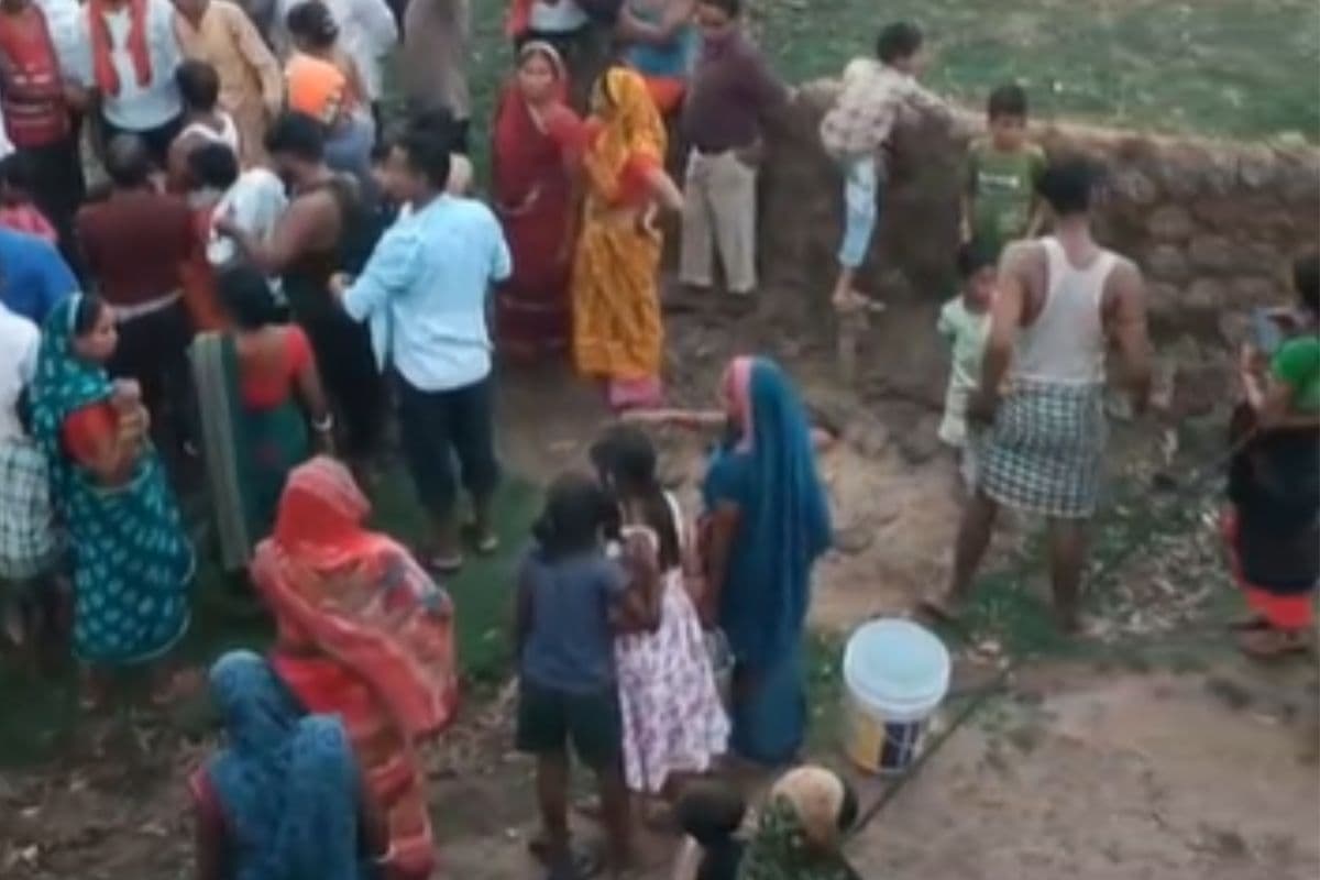 गिरिडीह के बिरनी में शॉर्ट सर्किट से घरों में लगी आग