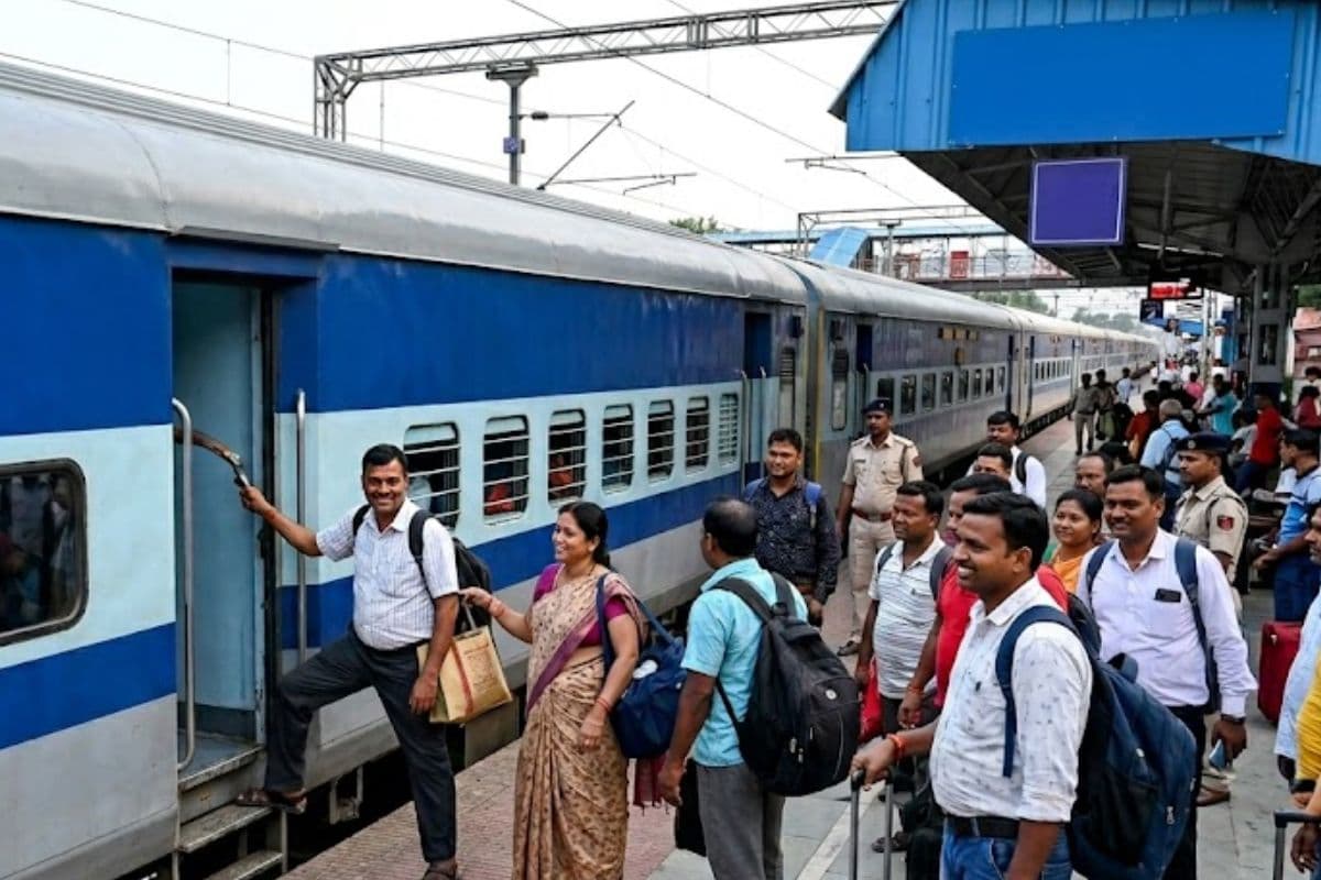 टाटानगर-बक्सर एक्सप्रेस में बढ़ेगा एक और कोच, यात्रियों को मिलेगी राहत