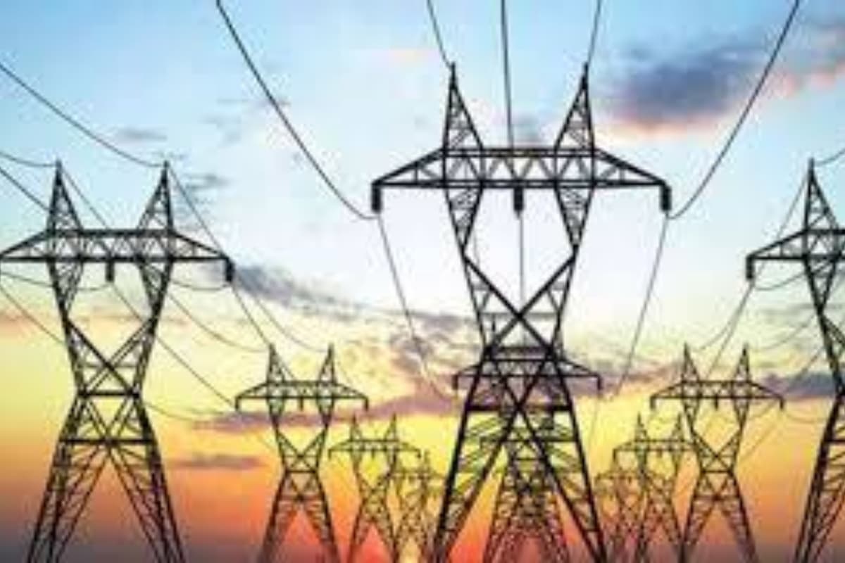 मुजफ्फरपुर: हथौड़ी और बेरई में 6 घंटे बिजली गुल, भीषण गर्मी में पानी को तरसे लोग