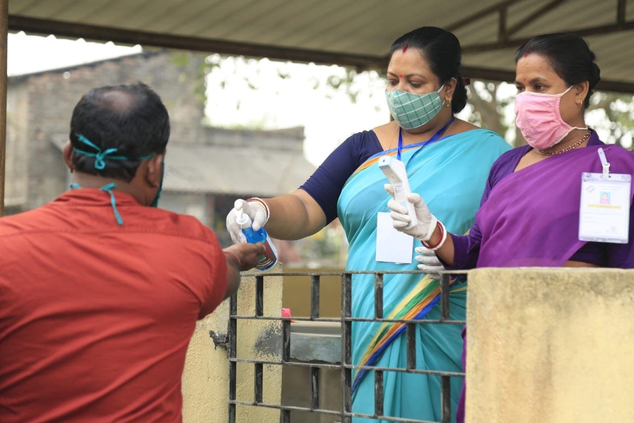 Bengal Chunav 2021: आठ चरणों में ही होंगे बंगाल चुनाव, कोरोना संकट पर EC की सर्वदलीय बैठक 16 को
