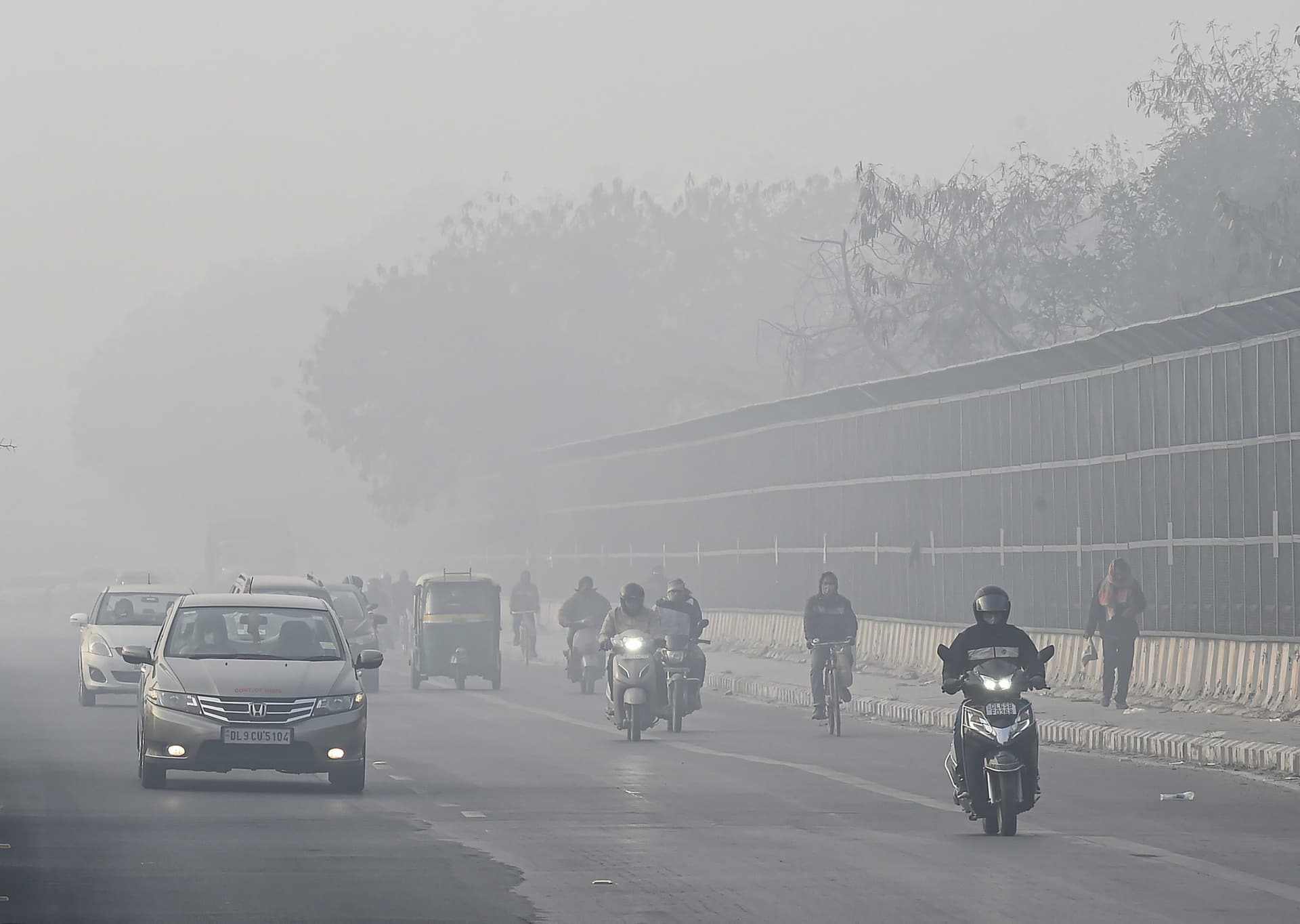 Weather Forecast Today LIVE Update : देश के इन राज्यों में होगी बारिश, यहां बर्फबारी, फिर लौटेगी ठंड, जानें यूपी-बिहार-झारखंड सहित देश के अन्य राज्यों का हाल